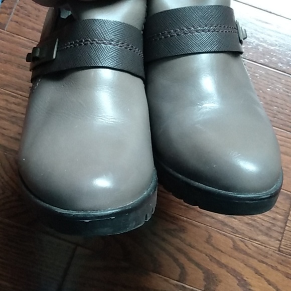 Taupe leather Luca Ferri lug sole shooties Size 9, 3" heel - Picture 7 of 11